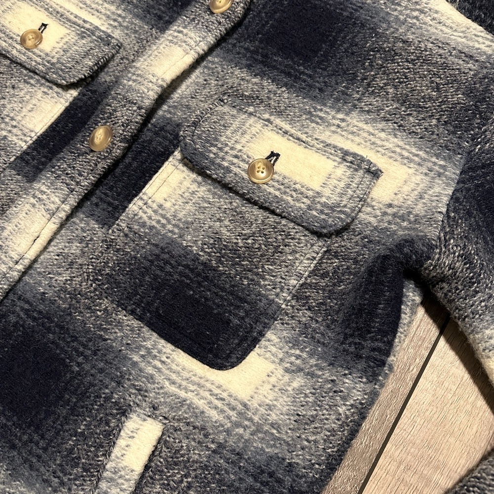 GAP Jacket - Picture 2 of 4